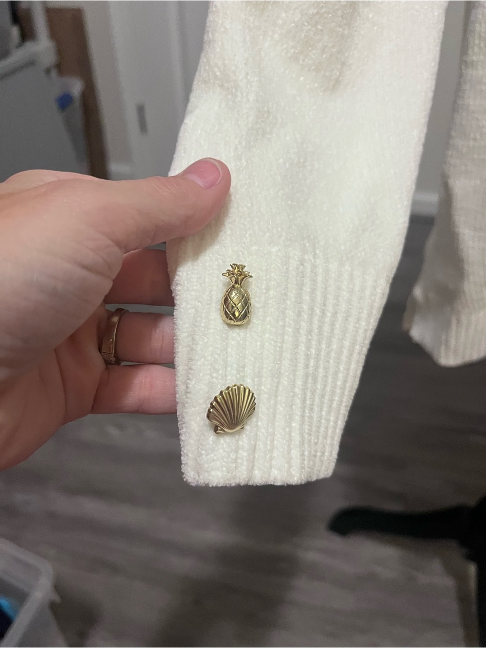 Lilly Pulitzer Ivory Crewneck Sweater with Gold Button Cuffs - Picture 4 of 5